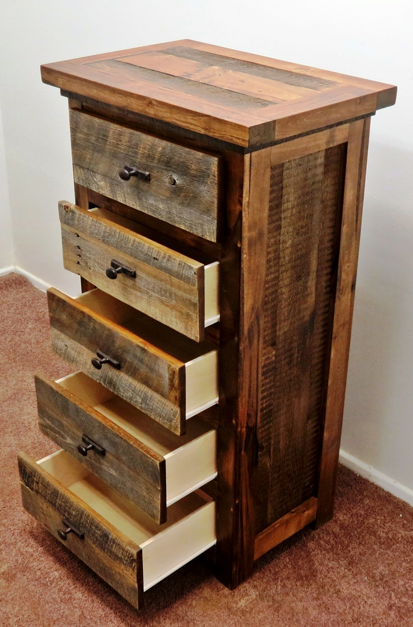 Wyoming Collection Lingerie Chest with 4 or 5 Drawers